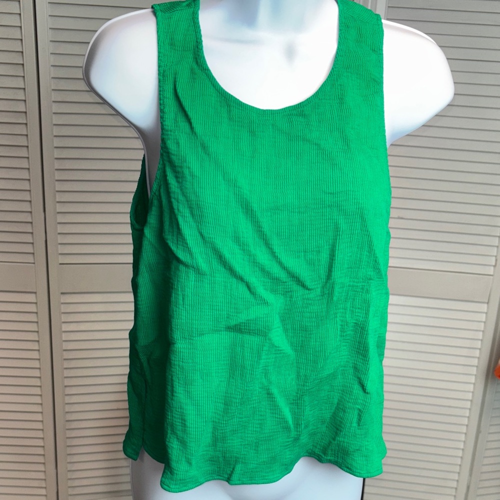 ASTR Green Sleeveless Women's Top